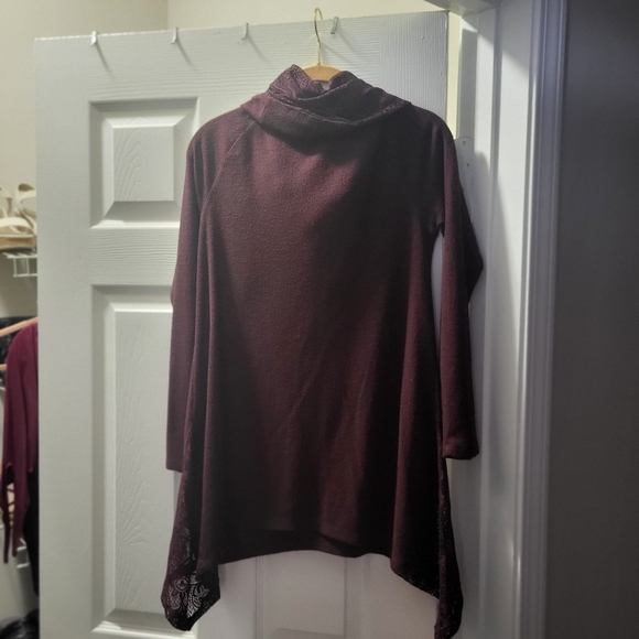 Sweater - Picture 2 of 2